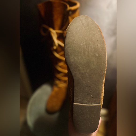 Minnetonka Knee-High Moccasin - Picture 7 of 7